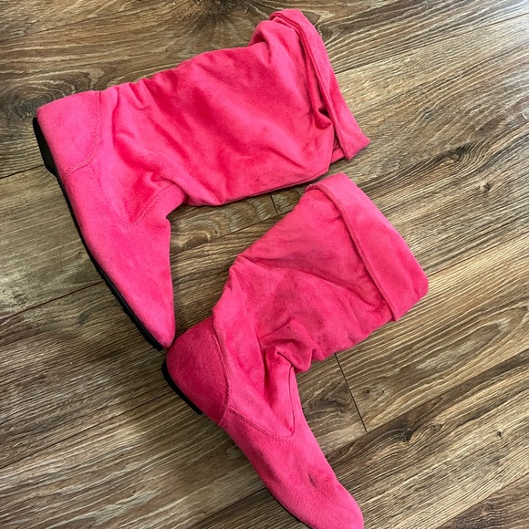 Pink boots - Picture 2 of 2
